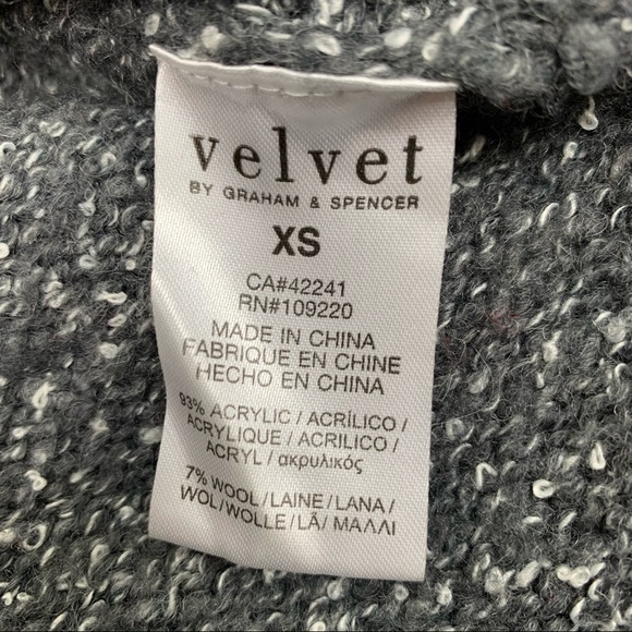 Velvet By Graham & Spencer Gray Scalloped Sweater - Picture 5 of 7